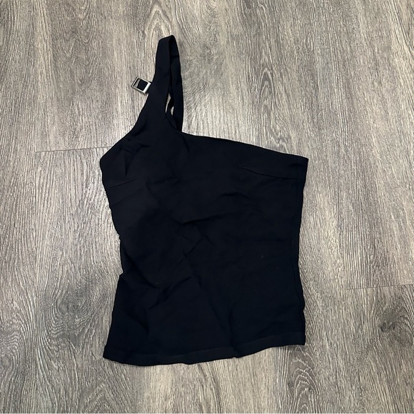 With Jean Buckle Top - Picture 4 of 6